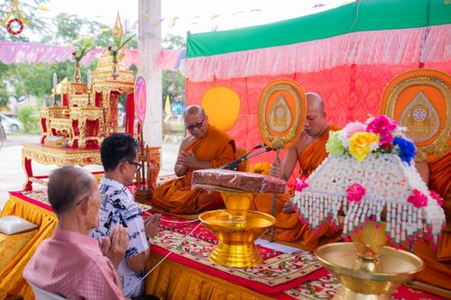 ภาพ No.172723:พิธีทอดกฐิน ณ วัดบ้านขาม อ.หนองแซง จ.สระบุรี ในโครงการกฐินสามัคคีทั่วไทย 30,000 วัด บูชาธรรม 80 ปี หลวงพ่อธัมมชโย โดยคณะศิษยานุศิษย์วัดพระธรรมกาย วันที่ 27 ตุลาคม พ.ศ. 2567