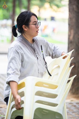 ภาพ No.88668:คณะสงฆ์ เจ้าหน้าที่ และสาธุชน ทุ่มเทแรงกายแรงใจเตรียมงาน เพื่องานวันครูผู้ค้นพบวิชชาธรรมกาย ตั้งแต่วันที่ 20 กันยายน พ.ศ. 2566