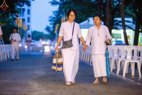 ภาพ No.156640:พิธีบรรพชาอุปสมบท ธรรมทายาท โครงการอุปสมบทหมู่บูชาธรรมครบรอบ 107 ปี วันครูผู้ค้นพบวิชชาธรรมกาย ณ โบสถ์พระไตรปิฏก วัดพระธรรมกาย วันเสาร์ที่ 14 กันยายน พ.ศ. 2567