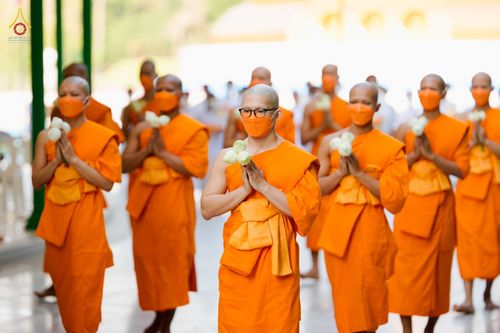 ภาพ No.80686:พิธีอุปสมบทสามเณรเตรียม DCI รุ่นที่20 จำนวน 15 รูป ณ อุโบสถพระไตรปิฎก วัดพระธรรมกาย วันเสาร์ที่ 6 พฤษภาคม พ.ศ. 2566