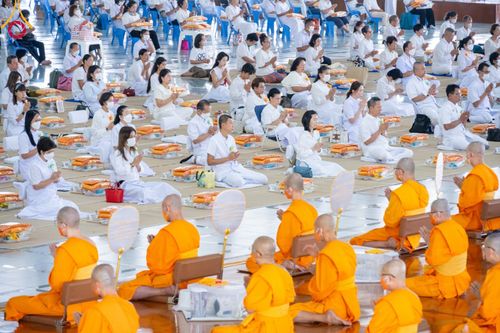 ภาพ No.100125:พิธีบุพเปตพลี  ครั้งที่ 143 วันที่ 27 พฤศจิกายน พ.ศ. 2566 วันพระ ขึ้น 15 ค่ำ เดือน 12 ณ หอฉันคุณยายอาจารย์ฯ วัดพระธรรมกาย