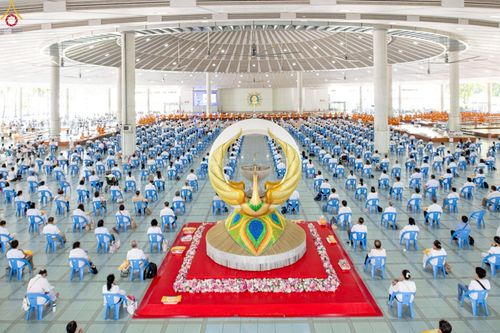 ภาพ No.237931:วันเสาร์ที่ 9 สิงหาคม พ.ศ. 2568 (วันพระ ขึ้น 15 ค่ำ เดือน 9) พิธีบุพเปตพลี ครั้งที่ 168 ร่วมอุทิศบุญแด่หมู่ญาติที่ล่วงลับไปแล้ว และสืบทอดอายุพระพุทธศาสนา ณ หอฉันคุณยายอาจารย์ฯ วัดพระธรรมกาย