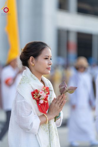 ภาพ No.178172:พิธีทอดผ้าป่าไทย-เมียนมา ครั้งที่ 7 วันอาทิตย์ที่ 1 ธันวาคม พ.ศ.2567 ณ สภาธรรมกายสากล  พระมหาธรรมกายเจดีย์ วัดพระธรรมกาย จ.ปทุมธานี