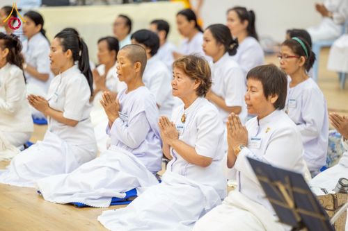 ภาพ No.221836:โครงการปฏิบัติธรรมอบรมศีลธรรม “บวชอุบาสิกาแก้ว” ถวายเป็นพระราชกุศลแด่พระบาทสมเด็จพระเจ้าอยู่หัว เนื่องในโอกาสมหามงคล “วันฉัตรมงคล”  ระหว่างวันที่ 2 – 4 พฤษภาคม 2568  ณ อาคาร 115 ปี คุณยายอาจารย์ฯ