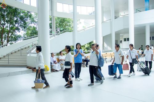 ภาพ No.242216:วันที่ ๒๙ - ๓๑ สิงหาคม พ.ศ. ๒๕๖๘ สัมมนารวมใจผู้นำบุญ บูชาธรรม ๘๑ ปี  หลวงพ่อธัมมชโย รุ่นที่ ๒ กฐินสามัคคีทั่วไทย ๓๐,๐๐๐ วัด โครงการอุปสมบทบูชาธรรมมหาปูชนียาจารย์  ๓,๐๐๐ รูป