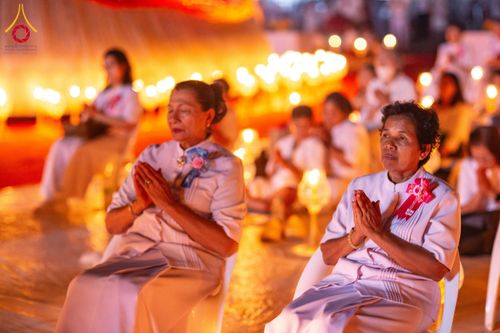 ภาพ No.211702:วันอาทิตย์ที่ 16 มีนาคม พ.ศ. 2568 พิธีจุดประทีปถวายเป็นพุทธบูชา ฉลองปทุมเจดีย์ (เจดีย์พระพุทธเจ้า 5 พระองค์) ณ ศูนย์อบรมเยาวชนปัตตานี