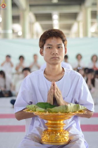 ภาพ No.248576:วันที่ 28 กันยายน พ.ศ. 2568 พิธีตัดปอยผม และปลงผม โครงการอุปสมบทบูชาธรรม 141 ปี พระมงคลเทพมุนี ณ วิหารคด วัดพระธรรมกาย