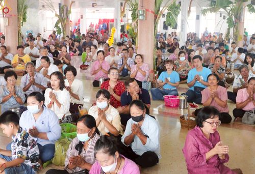 ภาพ No.250397:วันพุธที่ 8 ตุลาคม พ.ศ. 2568 พิธีทอดกฐินสามัคคีทั่วไทย 30,000 วัด โดยคณะศิษยานุศิษย์ บูชาธรรม 81 ปี หลวงพ่อธัมมชโย ณ วัดรางกำหยาด อ.บางเลน จ.นครปฐม