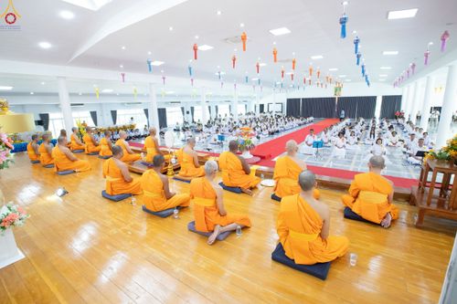 ภาพ No.253976:วันที่ 12 ตุลาคม พ.ศ. 2568 พิธีทอดกฐินสามัคคีทั่วไทย 30,000 วัด โดยคณะศิษยานุศิษย์ บูชาธรรม 81 ปี หลวงพ่อธัมมชโย ณ ธุดงคสถานชุมพร ต.ขุนกระทิง อ.เมือง จ.ชุมพร