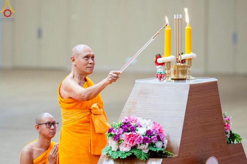 ภาพ No.217168:วันเสาร์ที่ 12 เมษายน พ.ศ. 2568 พิธีบรรพชา พิธีขอศีลและขอนิสสัย พิธีมอบบาตร ในโครงการอุปสมบทหมู่ บูชาธรรมหลวงพ่อธัมมชโย, โครงการธรรมทายาท ระดับอุดมศึกษา รุ่นที่ 52 ,  โครงการบวชพระนานาชาติ AEC & WAB CEO รุ่นที่ 4 ณ วัดพระธรรมกาย