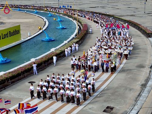 ภาพ No.232778:วันอาทิตย์ที่ 6 กรกฏาคม พ.ศ. 2568 พิธีสวดธัมมจักกัปปวัตตนสูตร เมียนมา ครั้งที่ 8 ณ มหาธรรมกายเจดีย์ วัดพระธรรมกาย