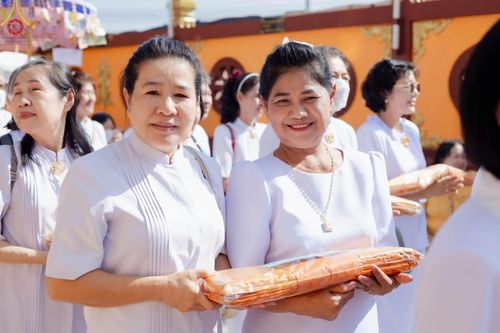 ภาพ No.92920:พิธีทอดกฐินสามัคคีทั่วไทย 5,000 วัด โดยคณะศิษยานุศิษย์วัดพระธรรมกาย  น้อมบูชาธรรม 79 ปี หลวงพ่อธัมมชโย  ณ วัดเตาปูน จ.ชลบุรี วันที่ 8 พฤศจิกายน พ.ศ. 2566