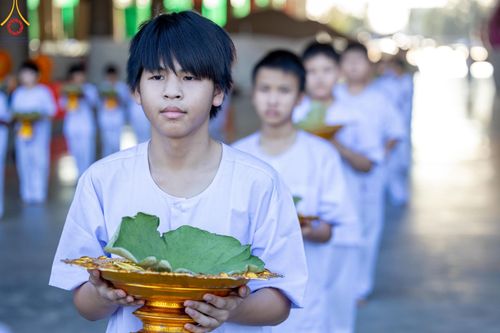 ภาพ No.132625:พิธีปลงผมยุวธรรมทายาท รุ่นที่ 32 มัชฌิมธรรมทายาท รุ่นที่ 28 ณ ลานธรรม วัดพระธรรมกาย วันเสาร์ที่ 30 มีนาคม พ.ศ. 2567