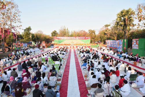 ภาพ No.75683:พิธีเจริญพระพุทธมนต์ และ ตักบาตรพระ 1,111 รูป  บำเพ็ญกุศลเพื่อถวายพระพรชัยมงคลแด่  สมเด็จพระเจ้าลูกเธอ เจ้าฟ้าพัชรกิติยาภา นเรนทิราเทพยวดี กรมหลวงราชสาริณีสิริพัชร มหาวัชรราชธิดา วันเสาร์ที่ 11 กุมภาพันธ์ พ.ศ. 2566 ณ วัดห้วยตองสัก อ.จอมทอง จ.เชียงใหม่