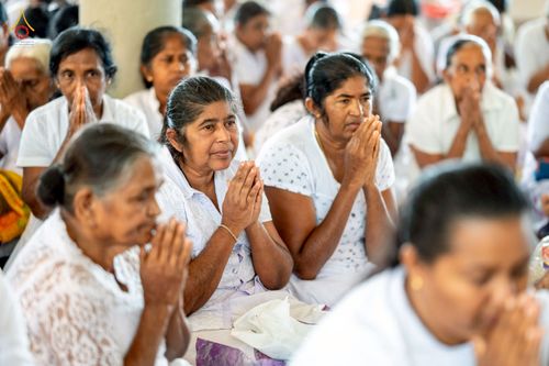 ภาพ No.262975:วันที่ 22 ตุลาคม พ.ศ. 2568 พิธีทอดกฐินสมทบ วัดกัลยาณมิตรต่างประเทศ  บูชาธรรม 81 ปี หลวงพ่อธัมมชโย ณ วัดโกฮอน ราชมหาวิหารายา และวัดศรีสุธรรมมารามายา   เมืองมาตะเล ประเทศศรีลังกา 