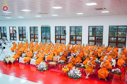 ภาพ No.315491:วันพุธที่ 25 มีนาคม พ.ศ. 2569 พิธีบำเพ็ญกุศล คุณพ่อณรงค์ จินตมากุล  สิริอายุ 99 ปี 11 เดือน โยมบิดา พระครูปลัดรัตนวีรวัฒน์ (รังสฤษดิ์ อิทฺธิจินตโก) ที่ปรึกษาเจ้าคณะจังหวัดปทุมธานี เจ้าอาวาสวัดพระธรรมกาย  ณ ห้องปลูกศรัทธา 2 วัดพระธรรมกาย ปทุมธานี