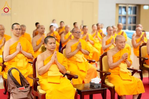 ภาพ No.232489:วันอาทิตย์ที่ 6 กรกฏาคม พ.ศ. 2568 พิธีมุทิตาสักการะพระครูสัญญาบัตร ปีพุทธศักราช 2568 ณ ห้องแก้วสารพัดนึก2 สภาธรรมกายสากล วัดพระธรรมกาย