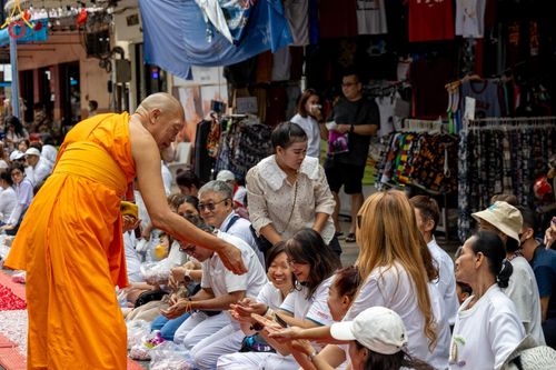 ภาพ No.129980:V.34 เพื่อธรรมเพื่อบางกล่ำ การรับบุญของเจ้าหน้าที่หน่วยงานต่างๆ  เพื่องานธรรมยาตราอัญเชิญพระบรมสารีริกธาตุ ประดิษฐาน ณ มหารัตนเจดีย์สิริปทุมสวรรค์ (เจดีย์อริยพุทธะ 5 พระองค์) ณ ศูนย์ปฏิบัติธรรมภาคใต้ อ.บางกล่ำ จ.สงขลา ระหว่างวันที่ 9-10 มีนาคม พ.ศ. 2567