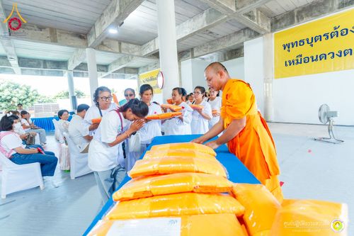 ภาพ No.158732:พิธีทอดผ้าป่า ศูนย์ปฏิบัติธรรมสวนผึ้ง จ.ราชบุรี วันที่ 15 กันยายน พ.ศ. 2567