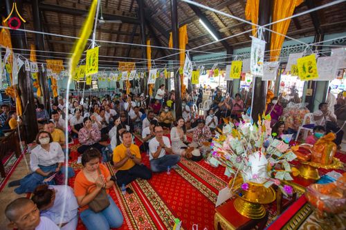 ภาพ No.169986:พิธีทอดกฐิน ณ วัดเขาสมอระบัง จ.เพชรบุรี ในโครงการกฐินสามัคคีทั่วไทย 30,000 วัด บูชาธรรม 80 ปี หลวงพ่อธัมมชโย โดยคณะศิษยานุศิษย์วัดพระธรรมกาย วันที่ 26 ตุลาคม พ.ศ. 2567