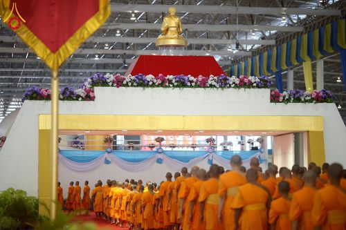 ภาพ No.237416:วันอาทิตย์ที่ 10 สิงหาคม พ.ศ.2568 พิธีมอบใบประกาศเกียรติคุณ โครงการสอบบาลี "ฉลองแชมป์" บูชาธรรม 80 ปี หลวงพ่อธัมมชโย ประจำปี 2568 และ พิธีมอบดวงแก้วสามเณรทรงบาลีไวยากรณ์ ณ สภาธรรมกายสากล วัดพระธรรมกาย ปทุมธานี