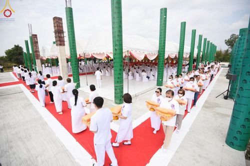 พิธีทอดผ้าป่า ปิดแผ่นทองค้ำฟ้า ครบรอบ 1 ปี สถาปนาอาคาร 80 ปี หลวงพ่อธัมมชโย ณ ศูนย์ปฏิบัติธรรมวิหารแดง ตำบลเจริญธรรม อำเภอวิหารแดง จ.สระบุรี วันที่ 18 กุมภาพันธ์ พ.ศ. 2567