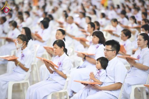 ภาพ No.134280:พิธีทอดผ้าป่าสมทบ มหาสังฆทาน 10,000 วัด ทั่วไทย วันอาทิตย์ต้นเดือนที่ 7 เมษายน พ.ศ.2567 ณ ห้องแก้วสารพัดนึก 1 สภาธรรมกายสากล  วัดพระธรรมกาย จ.ปทุมธานี