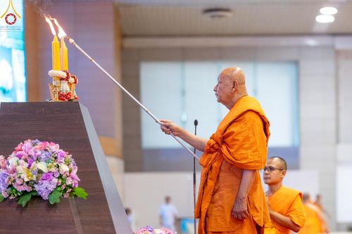 ภาพ No.57932:พิธีมุทิตาสักการะพระสังฆาธิการ ผู้ที่ได้รับพระราชทานเลื่อนและตั้งสมณศักดิ์ ปีพุทธศักราช 2567 วันอาทิตย์ที่ 28 เมษายน พ.ศ. 2567 ณ วัดพระธรรมกาย จ.ปทุมธานี