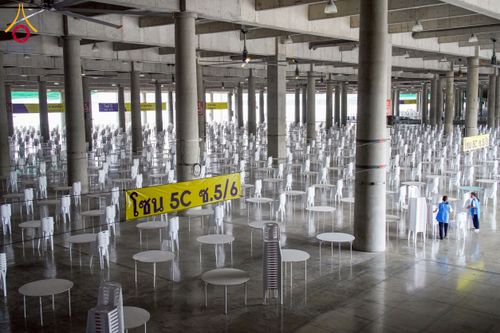 ภาพ No.217600:วันที่ 2-14 เมษายน พ.ศ. 2568 เจ้าหน้าที่เตรียมงานวันคุ้มครองโลก ชุดที่ 1 วัดพระธรรมกาย จ.ปทุมธานี