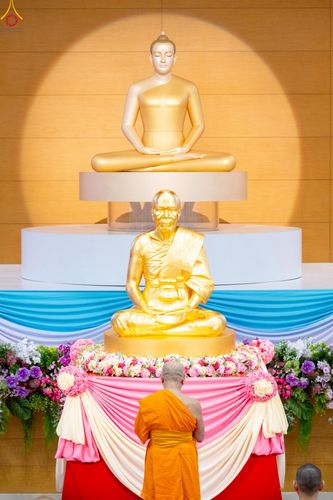 ภาพ No.251535:วันที่ 10 ตุลาคม พ.ศ. 2568 พิธีทอดผ้าป่าสมทบกฐินวัดพระธรรมกาย และสมทบกฐิน 30,000 กว่าวัดทั่วประเทศ ครั้งที่ 3 ณ สภาธรรมกายสากล วัดพระธรรมกาย