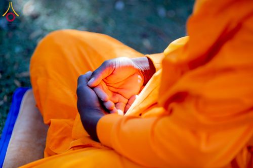 ภาพ No.232975:วันอาทิตย์ 29 มิถุนายน พ.ศ. 2568 กิจกรรมอบรมธรรมทายาทแอฟริกาใต้  ปฏิบัติธรรมสร้างสันติสุขภายใน แสงแห่งพุทธธรรมสู่แผ่นดินแอฟริกาใต้ ณ บริเวณหน้าวัดพระธรรมกายโจฮันเนสเบิร์ก