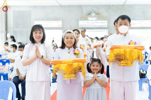 ภาพ No.86025:งานบุญครบรอบ 12 ปี ณ ศูนย์อบรมเยาวชนนครปฐม วันเสาร์ ที่ 19 สิงหาคม พ.ศ. 2566 พิธีทอดผ้าป่าบำรุงศูนย์ และพิธีเจริญพระพุทธมนต์ ฉลองหอฉันคุณยายฯ ประธานสงฆ์  พระมหาคมสัน  ธมฺมาสนฺโน ประธานบุญพิธี กัลฯสุนทรินทร์  จันทนา และคณะเจ้าภาพจังหวัดนครปฐม