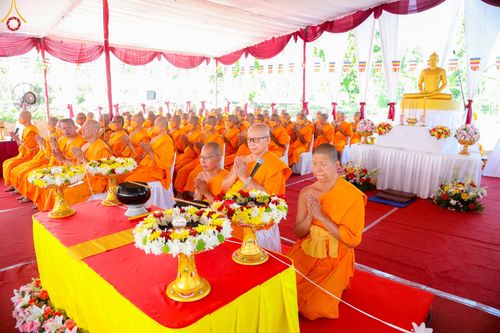 ภาพ No.104137:พิธีโปรยรัตนชาติ วางศิลาฤกษ์ สามเณรธรรมทายาทชาวอินโดนีเซียกว่า 1,000 รูป ณ มหาเจดีย์บุโรพุทโธ ประเทศอินโดนีเซีย ในวันที่ 21 ธันวาคม พ.ศ. 2566