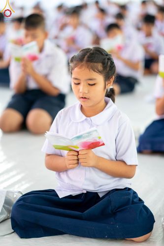 ภาพ No.103762:วันรวมพลังเด็กดี V-Star ผู้นำฟื้นฟูศีลธรรมโลก "รักษ์บวร รักษ์ศีล ๕ จังหวัดปทุมธานี" ปีที่ 5 ปีการศึกษา 2566 ณ วัดสายสุวพรรณ จ.ปทุมธานี วันศุกร์ที่ 22 ธันวาคม พ.ศ. 2566