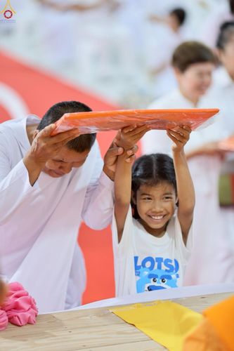 ภาพ No.272252:วันเสาร์ที่ 1 พฤศจิกายน พ.ศ. 2568 พิธีทอดกฐินสามัคคี สร้างกุฏิหมู่สามเณร ณ ศูนย์ปฏิบัติธรรมเบญจธรรม ปทุมธานี  ต.บ้านปทุม อ.สามโคก จ.ปทุมธานี