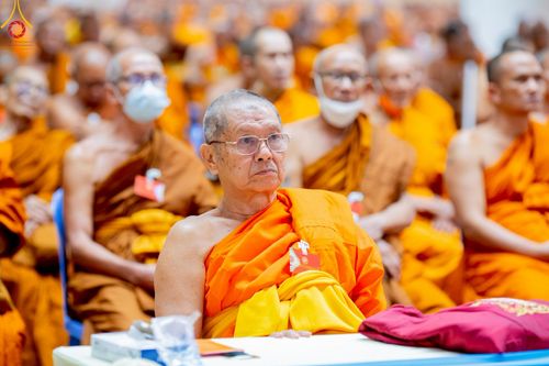 ภาพ No.219514:วันอังคารที่ 22 เมษายน พ.ศ. 2568 สัมมนาสงฆ์ เพื่อความมั่นคงและความเจริญรุ่งเรืองแห่งพระพุทธศาสนา  เนื่องในวันคุ้มครองโลก พิธีถวายมหาสังฆทานแด่คณะสงฆ์ 40,000 กว่าวัดทั่วประเทศ ณ วัดพระธรรมกาย จ.ปทุมธานี