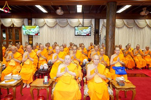 ภาพ No.270765:วันที่ 18 พฤศจิกายน พ.ศ. 2568 วัดพระธรรมกาย เป็นเจ้าภาพบำเพ็ญกุศล  คุณยายอาจารย์ ดร.ตรีธา เนียมขำ  อดีตนายกสมาคมศิษย์หลวงพ่อวัดปากน้ำ ณ ศาลาสตมานุสรณ์ (ศาลาเรือนไทย) วัดปากน้ำ  พระอารามหลวง เขตภาษีเจริญ กรุงเทพมหานคร