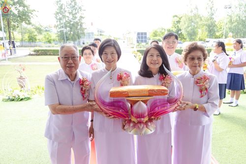 ภาพ No.241278:วันอาทิตย์ที่ 24 สิงหาคม พ.ศ.2568 พิธีปฐมผ้าป่าสถาปนาองค์พระเจดีย์เพื่อสร้างสันติภาพโลก พิธีไถ่ชีวิตโค สร้างมหากุศลด้วยการให้ชีวิตสัตว์เป็นทาน ณ ศูนย์ปฏิบัติธรรมสระบุรี อ.พระพุทธบาท จ.สระบุรี