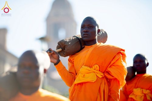 ภาพ No.232816:วันที่ 1 กรกฏาคม พ.ศ. 2568 Dhammayatra in South Africa 2025 ธรรมยาตราแอฟริกาใต้ — เส้นทางแห่งสติ สมาธิ และปัญญา ธรรมทายาทที่ได้อบรมโครงการบรรพชาอุปสมบทหมู่ครั้งที่ 2 ณ วัดพระธรรมกายโจฮันเนสเบิร์ก ประเทศแอฟริกาใต้