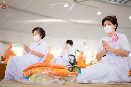 ภาพ No.102205:พิธีบุพเปตพลี ครั้งที่ 144 อุทิศบุญแด่หมู่ญาติที่ล่วงลับไปแล้ว และสืบทอดอายุพระพุทธศาสนา วันอังคารที่ 12 ธันวาคม พ.ศ. 2566 (วันพระแรม 15 ค่ำ เดือน 12) ณ หอฉันคุณยายอาจารย์ฯ วัดพระธรรมกาย