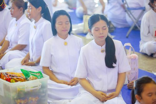 ภาพ No.227846:วันอาทิตย์ที่ 1 มิถุนายน พ.ศ. 2568 พิธีตักบาตร , พิธีบูชาข้าวพระ ณ วัดพระธรรมกาย จ.ปทุมธานี