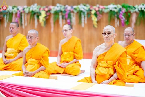 ภาพ No.212697:วันอาทิตย์ที่ 23 มีนาคม พ.ศ. 2568 พิธีร่วมบุญโครงการบรรพชาสามเณร 5,000 รูป ณ ห้องแก้วสารพัดนึก 2 วัดพระธรรมกาย