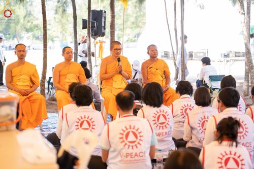 ภาพ No.108630:V.6 บุญเข้า การเตรียมงาน เก็บงาน การรับบุญของเจ้าหน้าที่หน่วยงานต่างๆ เพื่อโครงการธรรมยาตรา กตัญญูบูชามหาปูชนียาจารย์ พระมงคลเทพมุนี (สด จนฺทสโร) พระผู้ปราบมาร อนุสรณ์สถาน 7 แห่ง ปีที่ 12 ระหว่างวันที่ 2 - 31 มกราคม พ.ศ.2567