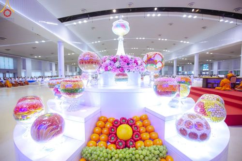 ภาพ No.187992:พิธีบูชาข้าวพระ วันขึ้นปีใหม่ 2568 ณ วัดพระธรรมกาย จ.ปทุมธานี วันที่ 1 มกราคม พ.ศ. 2568