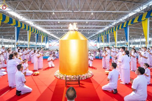 ภาพ No.90473:พิธีปฏิบัติธรรม และพิธีจุดเทียนใจ ไฟนิรันดร์ อนันตชัย วันอาทิตย์ที่ 15 ตุลาคม พ.ศ. 2566 ณ สภาธรรมกายสากล วัดพระธรรมกาย
