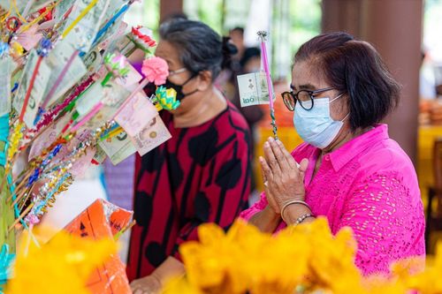 ภาพ No.165947:พิธีทอดกฐิน ณ วัดท่าเรือ ต.ท่าเรือ อ.ท่ามะกา จ.กาญจนบุรี ในโครงการกฐินสามัคคีทั่วไทย 30,000 วัด บูชาธรรม 80 ปี หลวงพ่อธัมมชโย โดยคณะศิษยานุศิษย์วัดพระธรรมกาย วันที่ 20 ตุลาคม พ.ศ. 2567