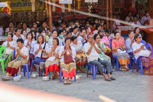 ภาพ No.171542:พิธีทอดกฐิน ณ วัดหนองอาบช้าง อ.จอมทอง จ.เชียงใหม่ ในโครงการกฐินสามัคคีทั่วไทย 30,000 วัด บูชาธรรม 80 ปี หลวงพ่อธัมมชโย โดยคณะศิษยานุศิษย์วัดพระธรรมกาย วันที่ 29 ตุลาคม พ.ศ. 2567