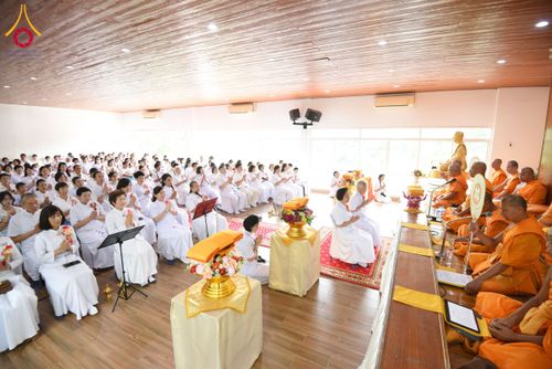 ภาพ No.172757:พิธีทอดกฐิน ศูนย์ปฏิบัติธรรมบ้านแก้วเรือนธรรม อ.เฉลิมพระเกียรติ จ.สระบุรี ในโครงการกฐินสามัคคีทั่วไทย 30,000 วัด บูชาธรรม 80 ปี หลวงพ่อธัมมชโย โดยคณะศิษยานุศิษย์วัดพระธรรมกาย วันที่ 26 ตุลาคม พ.ศ. 2567