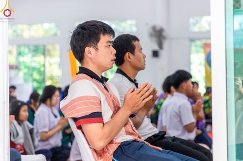 ภาพ No.104741:วันรวมพลังเด็กดี V-star ผู้นำฟื้นฟูศีลธรรมโลก จังหวัดแม่ฮ่องสอน วันพฤหัสบดีที่ 30 พฤศจิกายน พ.ศ. 2566 ณ ศูนย์ปฏิบัติธรรมขุนยวม อ.ขุนยวม จ.แม่ฮ่องสอน