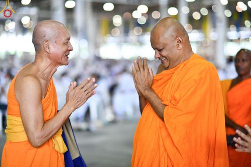 ภาพ No.146758:การต้อนรับพระสังฆาธิการ 2,000 กว่าวัดทั่วประเทศ และพิธีบูชาข้าวพระ เนื่องในวันสมาธิโลก วันอาทิตย์ที่ 4 สิงหาคม พ.ศ. 2567 ณ สภาธรรมกายสากล วัดพระธรรมกาย